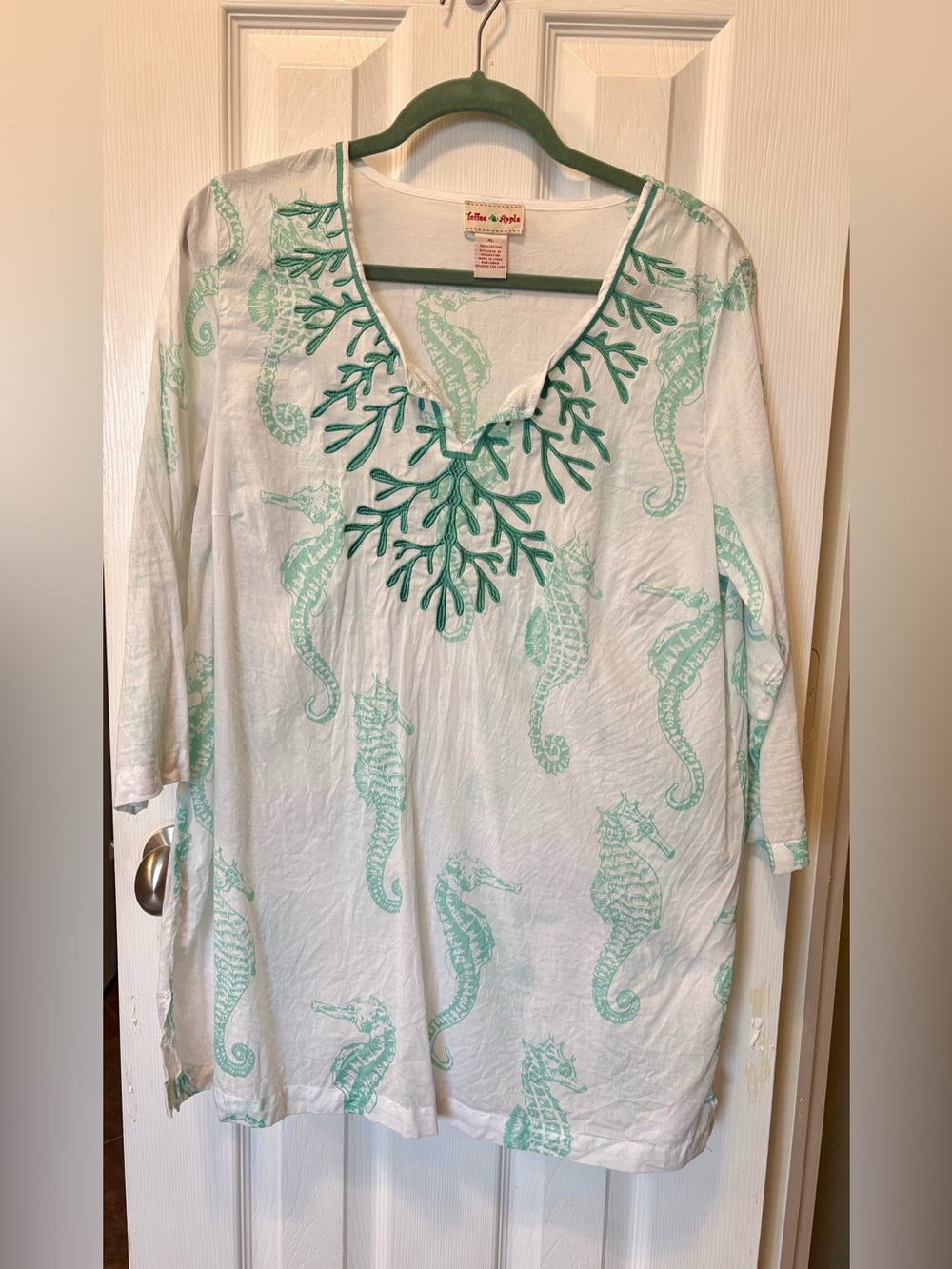 Toffee Apple XL Green & White Embroidered seahorse print V-Neck Tunic